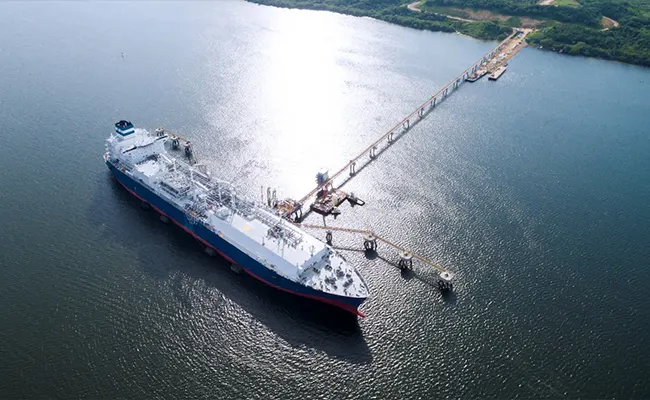PETROS and HÖEGH EVI Partner to Develop Kuching LNG Terminal